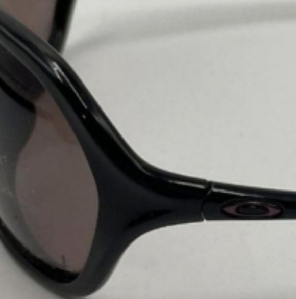 Oakley authentic sunglasses main image 8